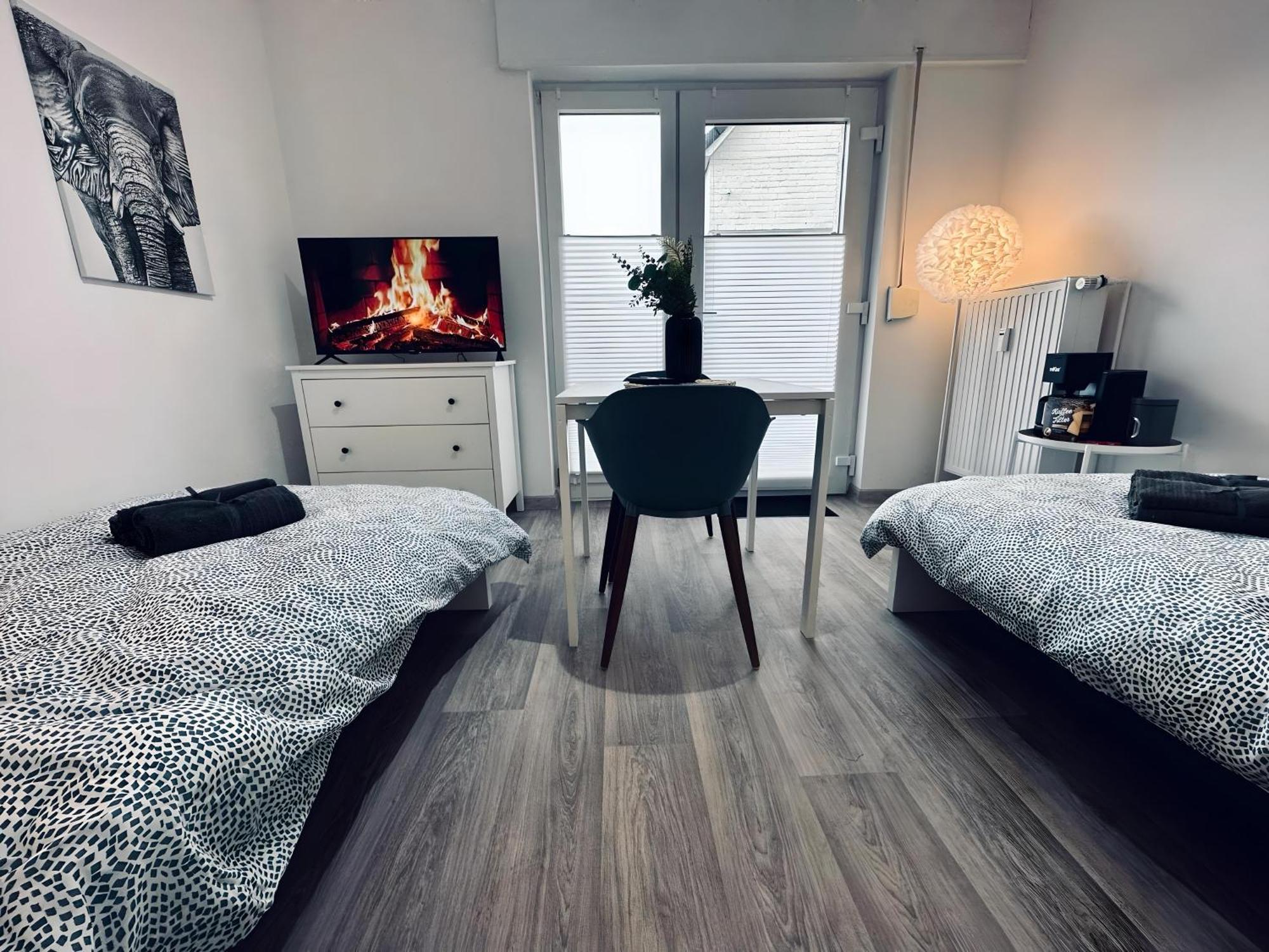 Flixi Iii - Zentrales Fuer 2 Gaeste Homestay